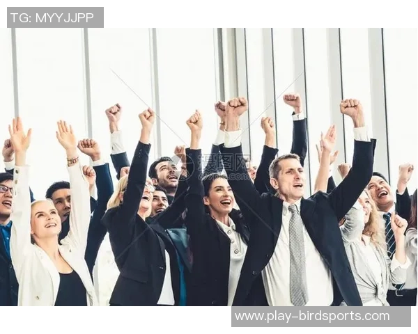 实时新闻上海篮球队整体压制革新探索新战术与团队协作的成功之路