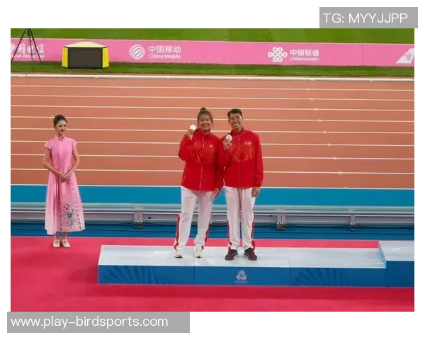 实时新闻王芳独家分享飞盘技巧与心得体会助你轻松掌握这项运动的魅力与乐趣